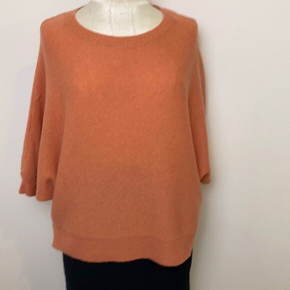 BCBGMAXAZRIA Wool Oversized high-lo Sweater NWOT - Picture 1 of 7